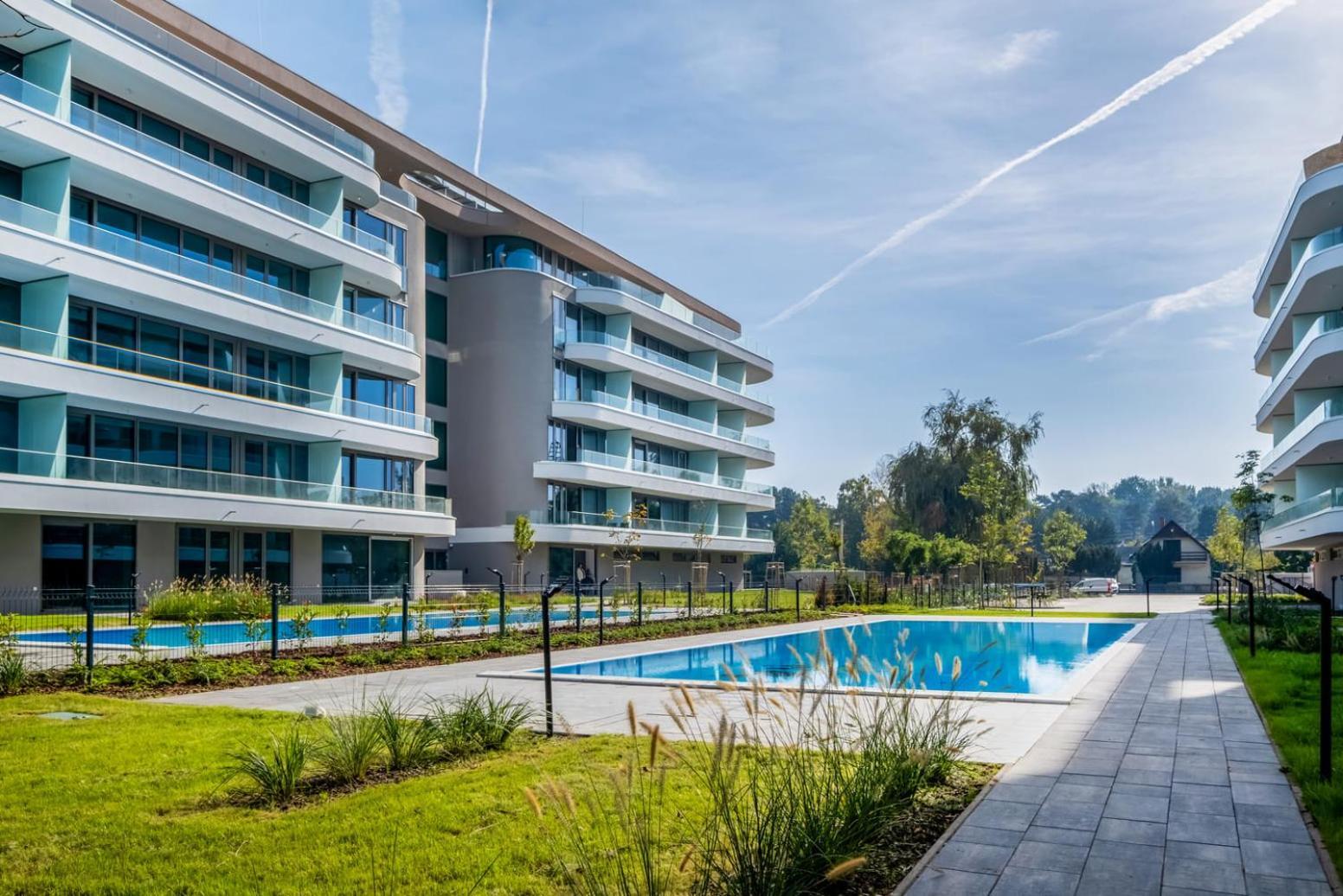 Myflat Wave Luxury 44 Suite Siófok Exterior foto